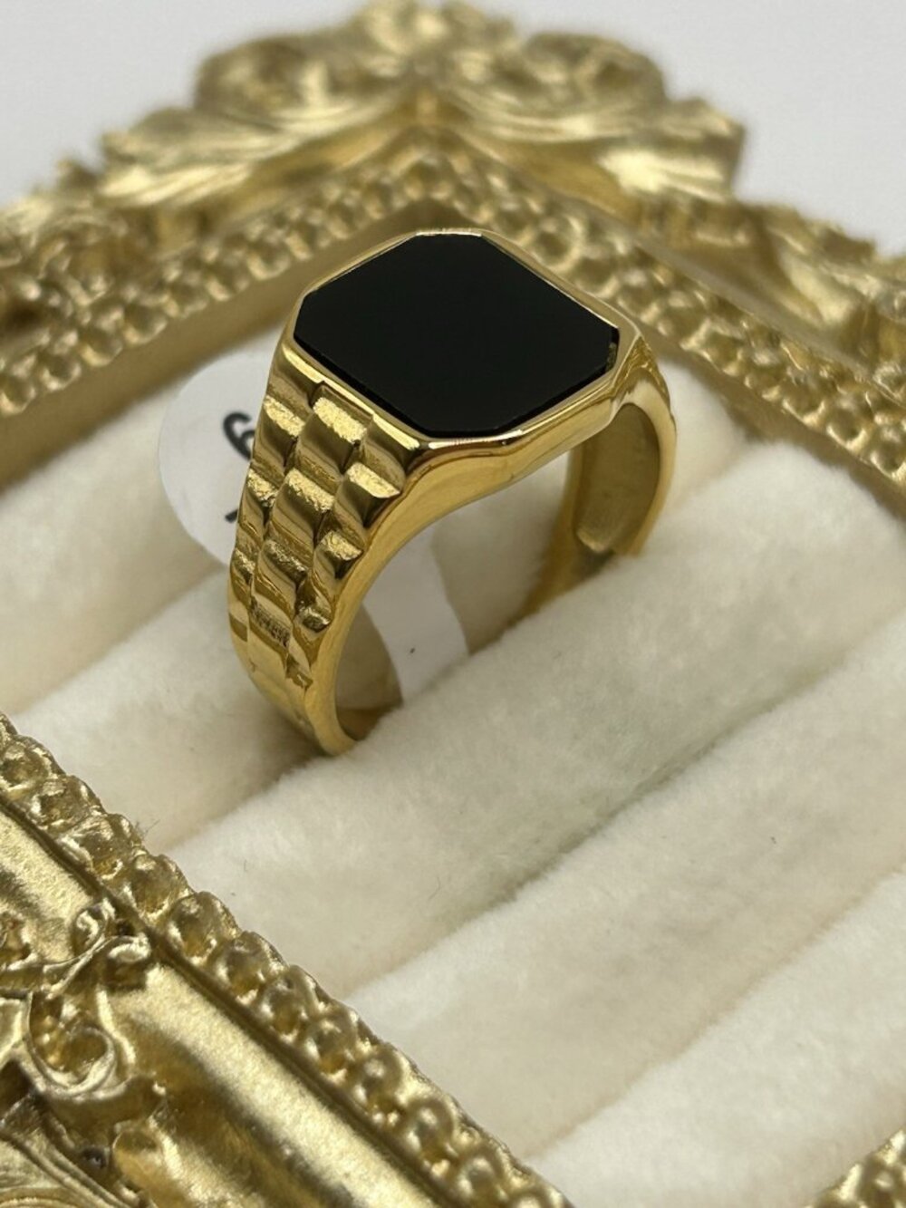 Vintage NOS Gold Tone Signet Ring Size 9 Unisex Jewelry Black Center Chunky New - Picture 11 of 13